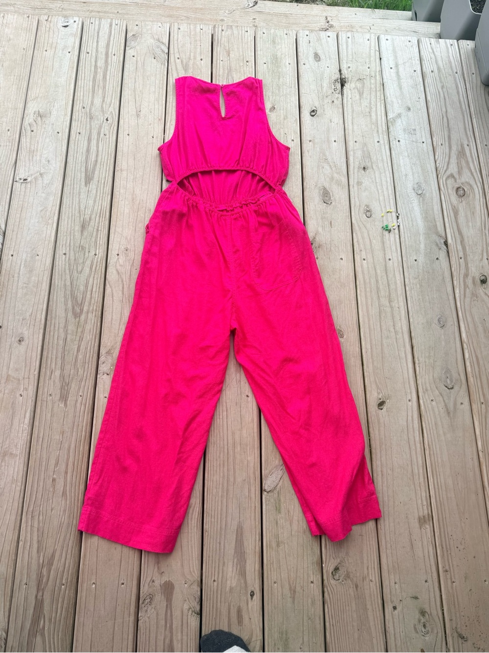 Universal Thread Sleeveless V-Neck Cutout Jumpsuit in Fuchsia - Picture 2 of 4